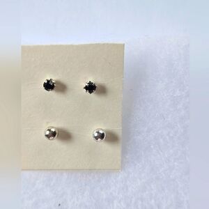 Elegant Black and Silver Stud Earrings Set